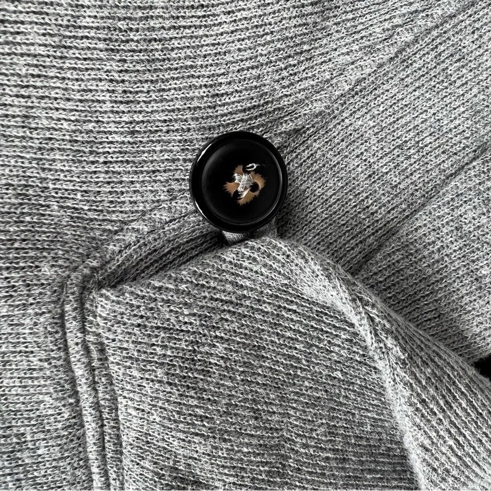Gap size large 10/11, gray sweater